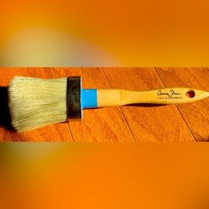 Annie Sloan Large Round Paint Brush